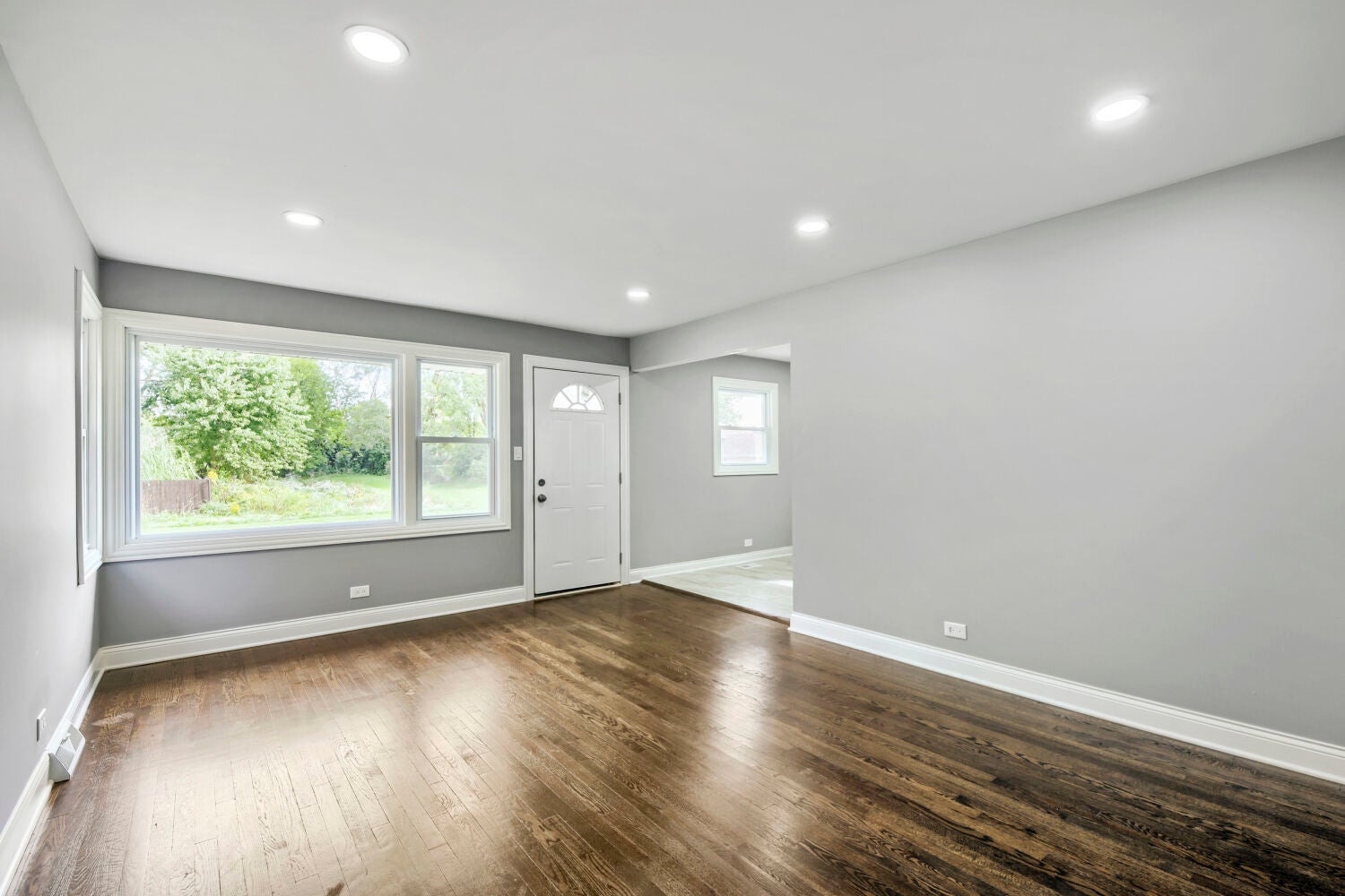 576 W 16th Street