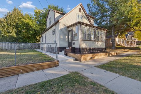 Tiny photo for 1306 Magnolia Street, Rockford, IL 61104 (MLS # 12505685)