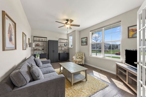 Tiny photo for 51 Somerset Circle, Wheaton, IL 60189 (MLS # 12612407)