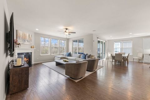 Tiny photo for 51 Somerset Circle, Wheaton, IL 60189 (MLS # 12612407)