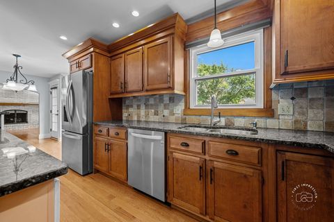 Tiny photo for 342 Dilorenzo Drive, Naperville, IL 60565 (MLS # 12463371)