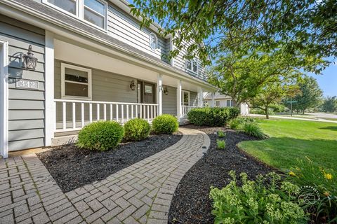Tiny photo for 342 Dilorenzo Drive, Naperville, IL 60565 (MLS # 12463371)