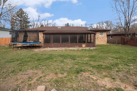 Tiny photo for 6767 Laurel Avenue, Portage, IN 46368 (MLS # 12600094)