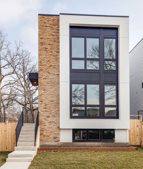 4938 W Medill Avenue Chicago IL 60639