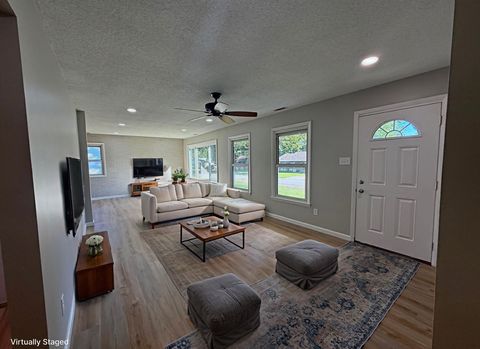 Tiny photo for 1350 Sebring Way, Carbondale, IL 62901 (MLS # EB460077)