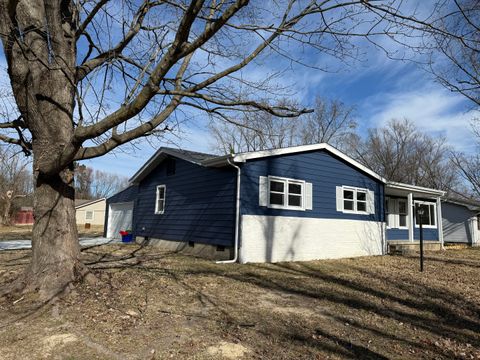 Tiny photo for 1350 Sebring Way, Carbondale, IL 62901 (MLS # EB460077)