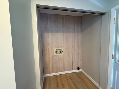 Tiny photo for 1350 Sebring Way, Carbondale, IL 62901 (MLS # EB460077)