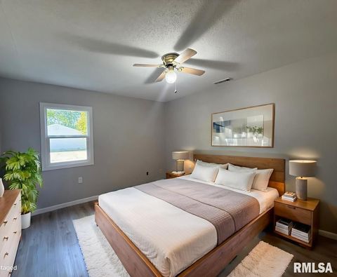 Tiny photo for 1350 Sebring Way, Carbondale, IL 62901 (MLS # EB460077)