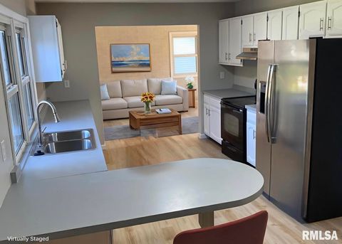 Tiny photo for 1350 Sebring Way, Carbondale, IL 62901 (MLS # EB460077)