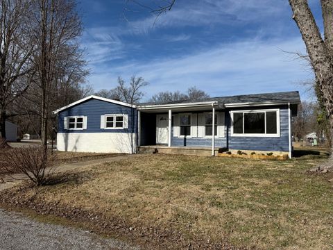 Tiny photo for 1350 Sebring Way, Carbondale, IL 62901 (MLS # EB460077)