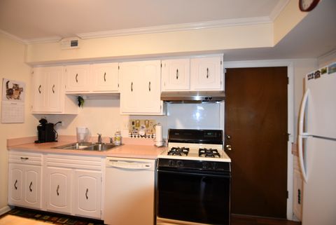 Tiny photo for 7734 Woodward Avenue #5, Woodridge, IL 60517 (MLS # 12620820)