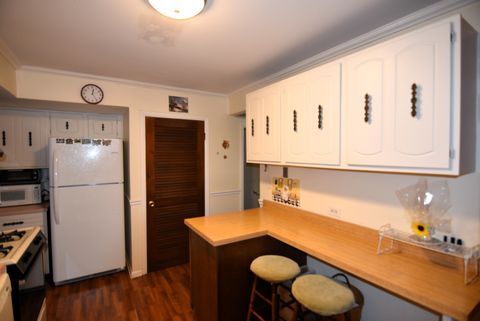 Tiny photo for 7734 Woodward Avenue #5, Woodridge, IL 60517 (MLS # 12620820)