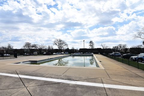 Tiny photo for 7734 Woodward Avenue #5, Woodridge, IL 60517 (MLS # 12620820)