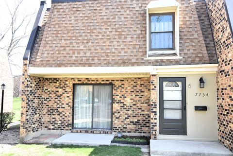Tiny photo for 7734 Woodward Avenue #5, Woodridge, IL 60517 (MLS # 12620820)