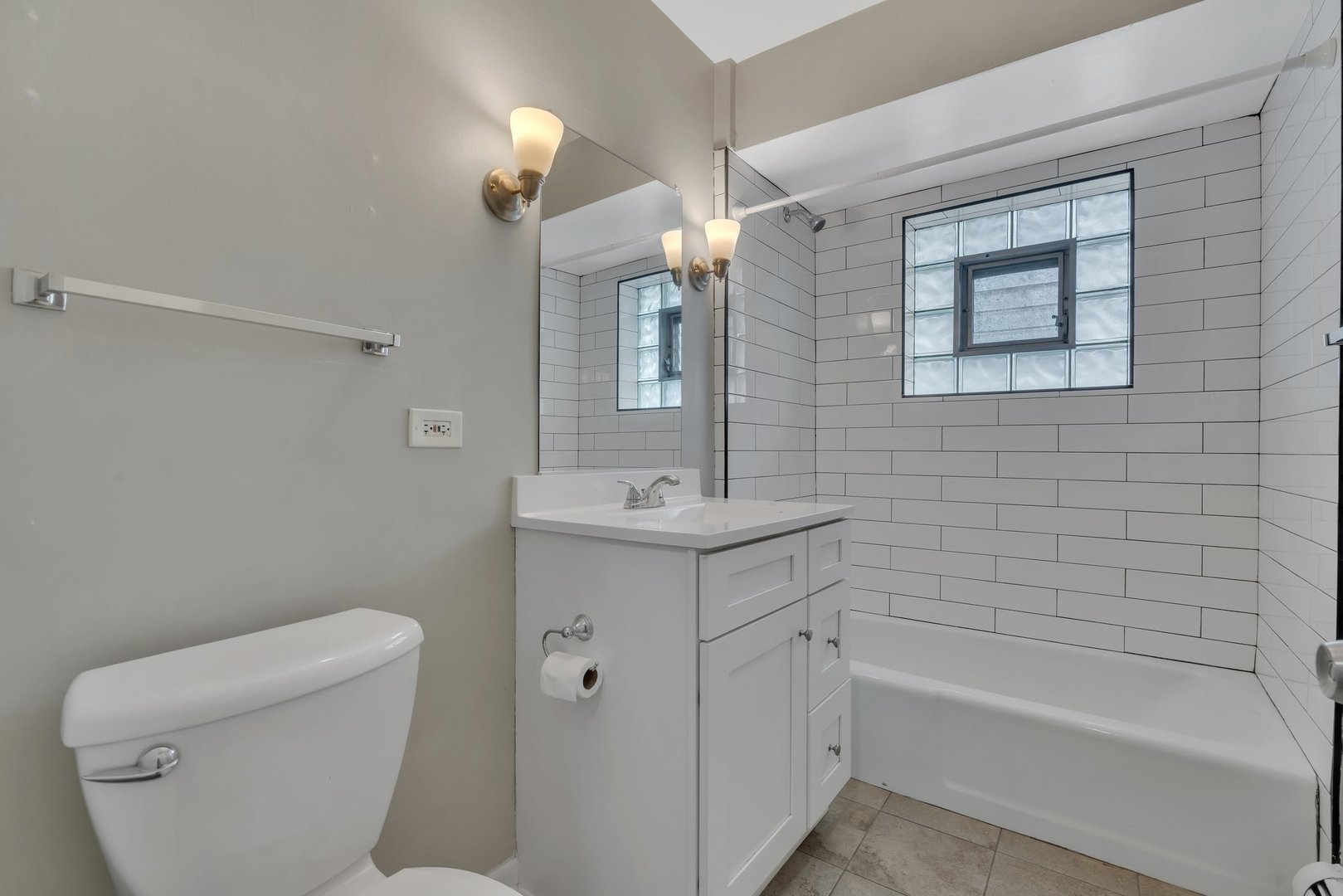 42 S Waiola Avenue 06