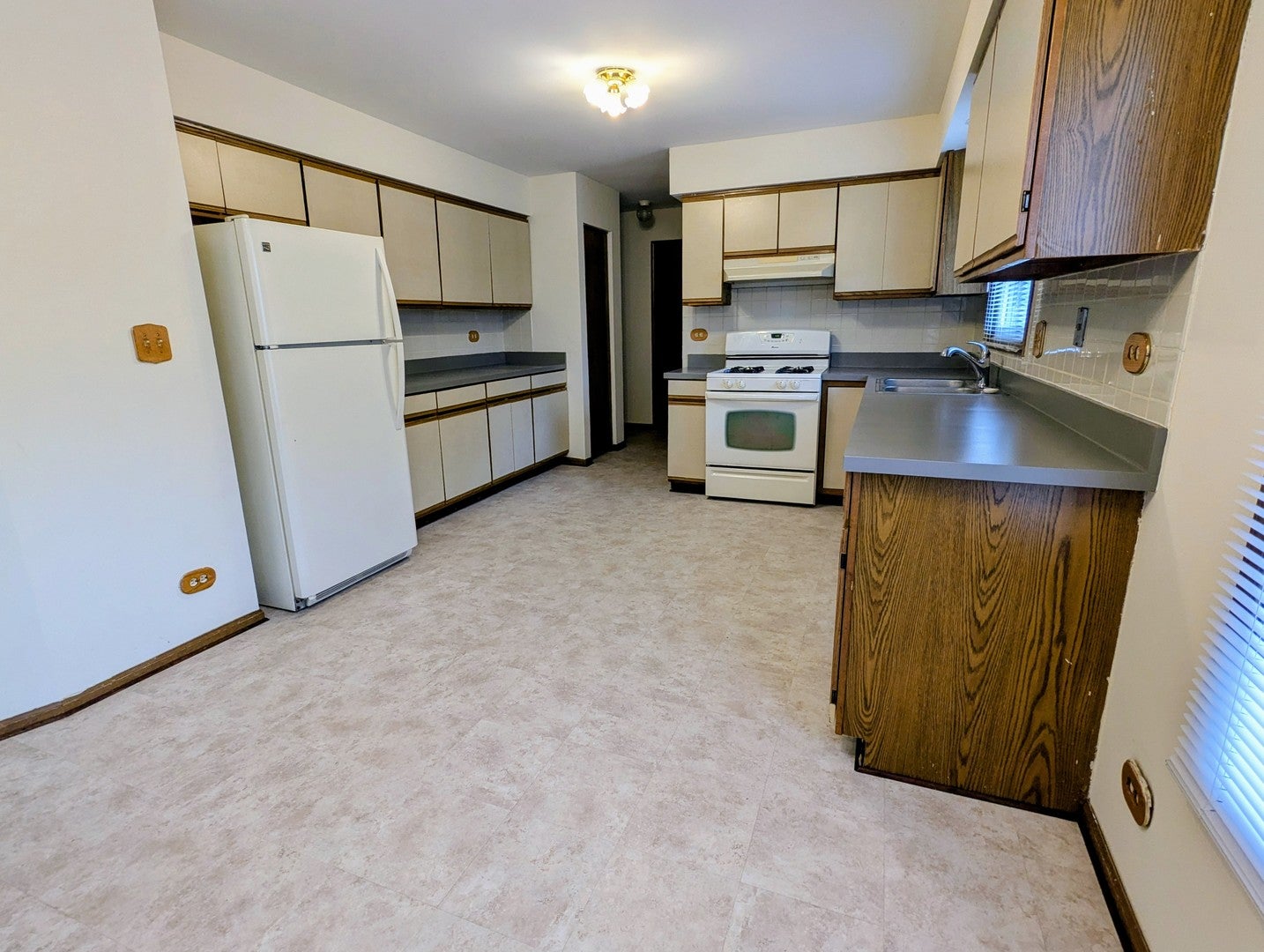 303 Fernwood Court
