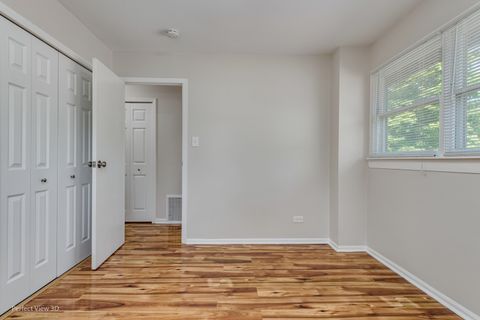 Tiny photo for 426 Tomahawk Street, Park Forest, IL 60466 (MLS # 12063037)