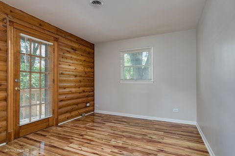 Tiny photo for 426 Tomahawk Street, Park Forest, IL 60466 (MLS # 12063037)