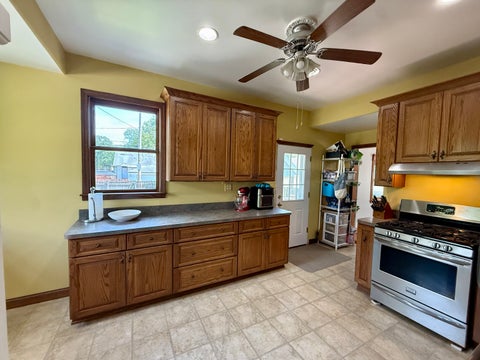 Tiny photo for 9801 S Longwood Drive, Chicago, IL 60643 (MLS # 12502670)