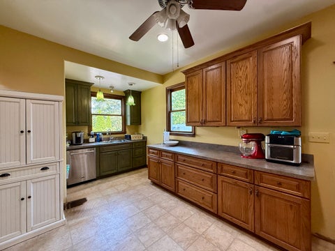 Tiny photo for 9801 S Longwood Drive, Chicago, IL 60643 (MLS # 12502670)