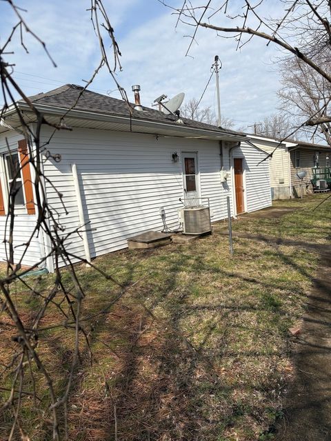 Tiny photo for 313 S Future Street, Marion, IL 62959 (MLS # 12583418)