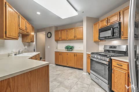 Tiny photo for 1628 Columbia Circle #1, Bartlett, IL 60103 (MLS # 12737331)