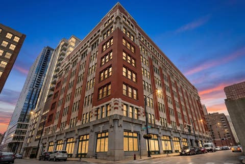Photo of 732 S Financial Place #810, Chicago, IL 60605 (MLS # 12713932)