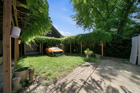Tiny photo for 1735 Grey Avenue, Evanston, IL 60201 (MLS # 12698994)