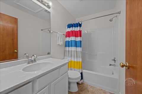 Tiny photo for Naperville, IL 60564 (MLS # 12563190)