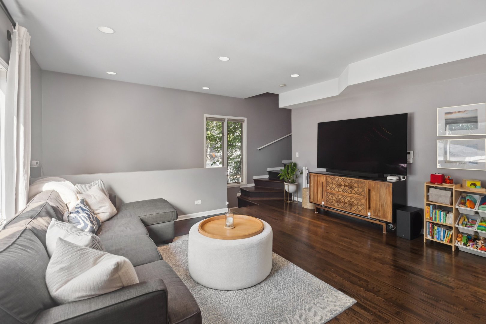 1747 W Pierce Avenue 2