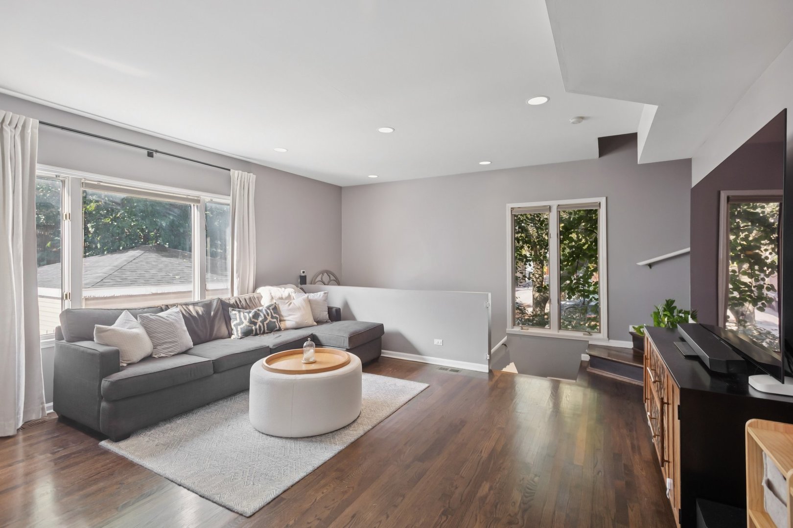 1747 W Pierce Avenue 2