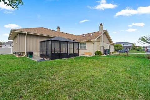 Tiny photo for 15642 Plum Tree Drive, Orland Park, IL 60462 (MLS # 12505475)