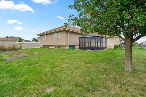 Tiny photo for 15642 Plum Tree Drive, Orland Park, IL 60462 (MLS # 12505475)