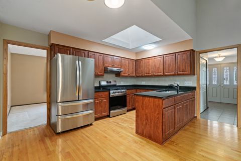 Tiny photo for 15642 Plum Tree Drive, Orland Park, IL 60462 (MLS # 12505475)