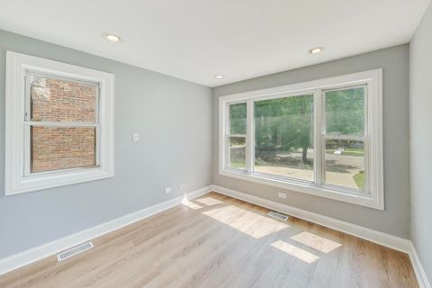 Tiny photo for 9340 S Vanderpoel Avenue, Chicago, IL 60643 (MLS # 12550888)