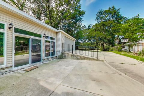 Tiny photo for 9340 S Vanderpoel Avenue, Chicago, IL 60643 (MLS # 12550888)