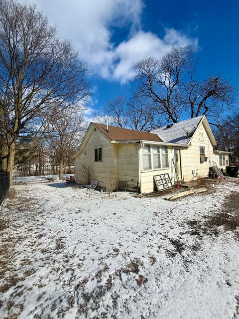 Tiny photo for 301 Fourth Street, Fisher, IL 61843 (MLS # 12572056)