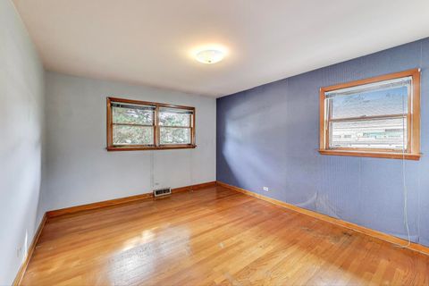 Tiny photo for 738 N Parker Street, Elmhurst, IL 60126 (MLS # 12560918)