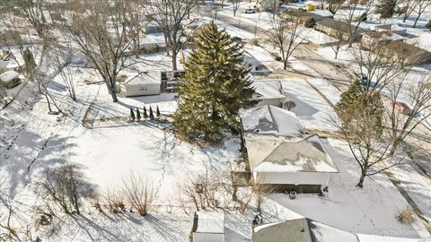 Tiny photo for 1309 Radcliffe Lane, Schaumburg, IL 60193 (MLS # 12550463)