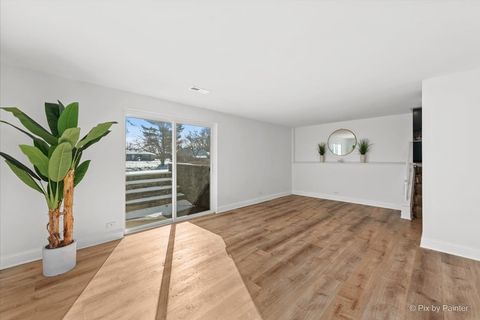 Tiny photo for 1309 Radcliffe Lane, Schaumburg, IL 60193 (MLS # 12550463)