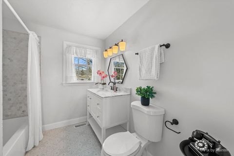 Tiny photo for 1309 Radcliffe Lane, Schaumburg, IL 60193 (MLS # 12550463)