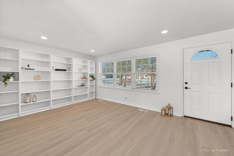 Tiny photo for 1309 Radcliffe Lane, Schaumburg, IL 60193 (MLS # 12550463)