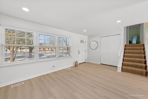 Tiny photo for 1309 Radcliffe Lane, Schaumburg, IL 60193 (MLS # 12550463)