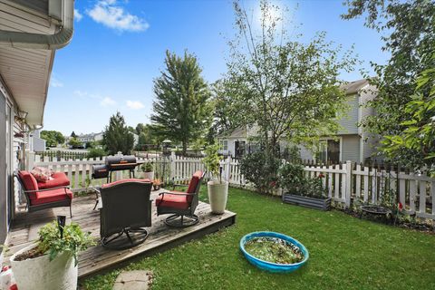 Tiny photo for 2033 Westview Lane, Round Lake Beach, IL 60073 (MLS # 12501759)