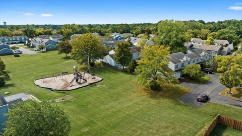 Tiny photo for 2033 Westview Lane, Round Lake Beach, IL 60073 (MLS # 12501759)