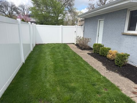 Tiny photo for 340 E Huntington Lane, Elmhurst, IL 60126 (MLS # 12611079)