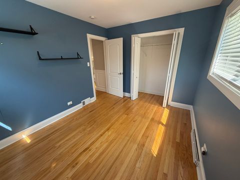 Tiny photo for 340 E Huntington Lane, Elmhurst, IL 60126 (MLS # 12611079)