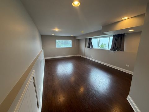 Tiny photo for 340 E Huntington Lane, Elmhurst, IL 60126 (MLS # 12611079)