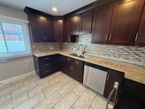 Tiny photo for 340 E Huntington Lane, Elmhurst, IL 60126 (MLS # 12611079)