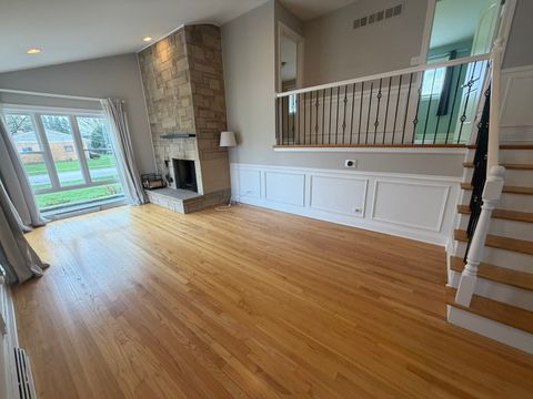 Tiny photo for 340 E Huntington Lane, Elmhurst, IL 60126 (MLS # 12611079)